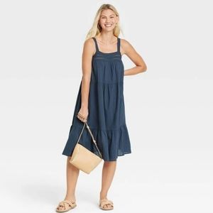NEW Universal Thread Women's Crochet Tiered Sleeveless Dress Size M Blue Midi